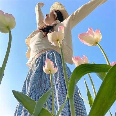 荒唐男荒唐女