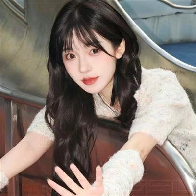 行走的鸡毛掸子